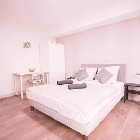 Hotel Royal De France 10 Parigi