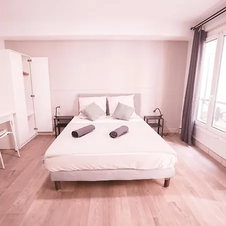 Royal De France 10 * Parigi